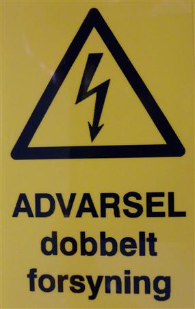Skilt Advarsel Dobb. Forsyning ⎮ 9897900000 ⎮ 981000092 ⎮ 9897900000 ⎮